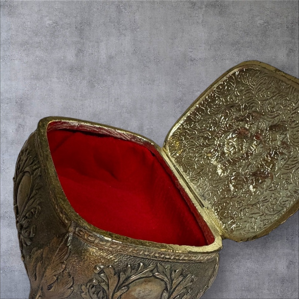 Silver small trinket jewelry box